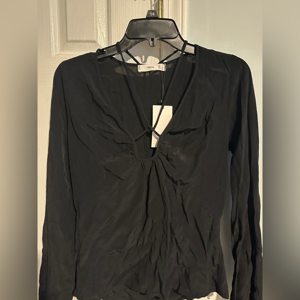 Black Tee mango neck design new with tag